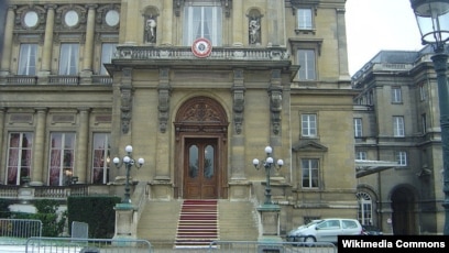 Paris Azərbaycandan Fransa vətəndaşının dərhal azad olunmasını tələb edir